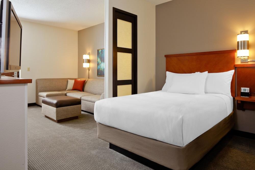 Hyatt Place Atlanta Airport South Exterior photo