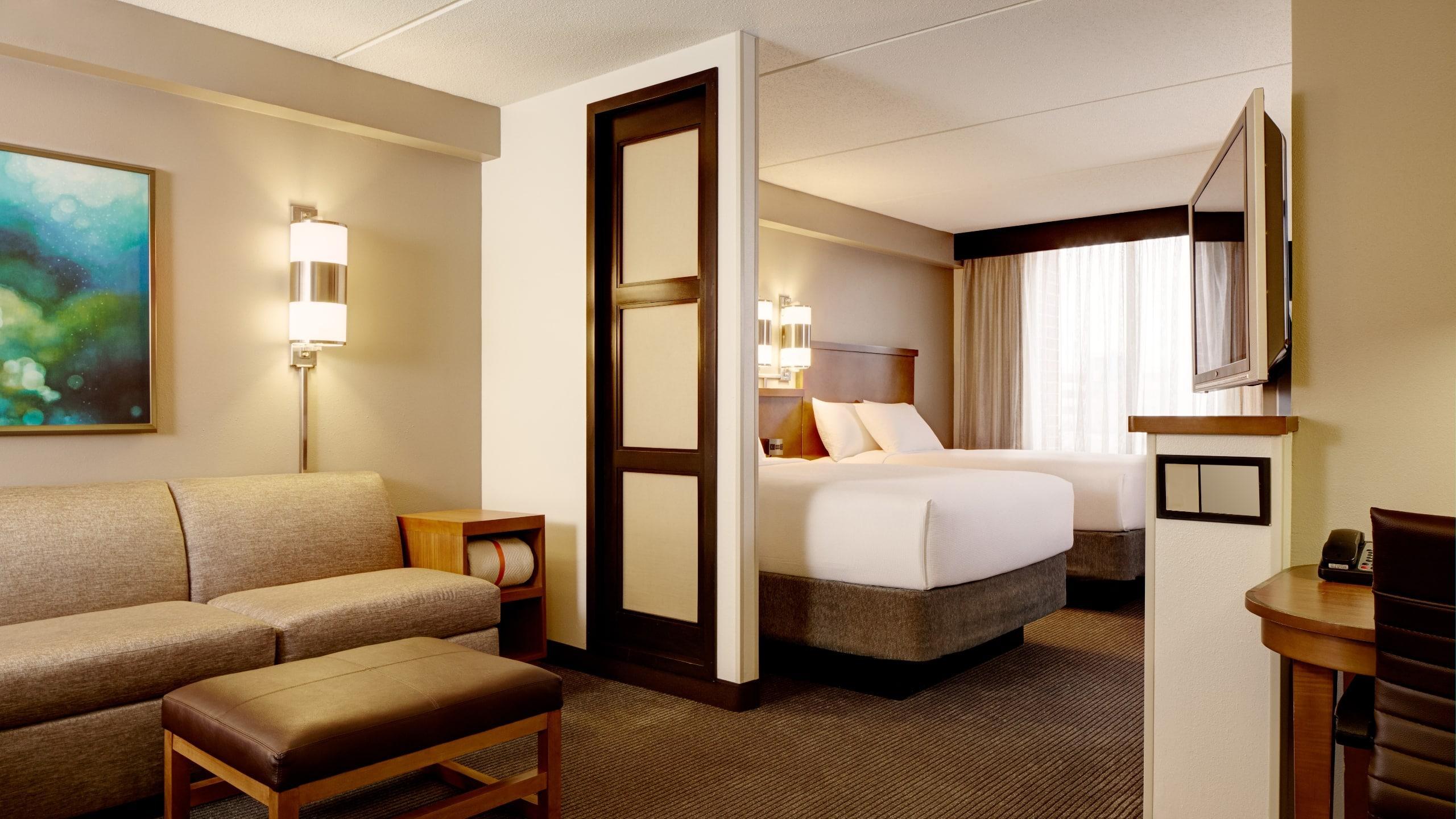 Hyatt Place Atlanta Airport South Exterior photo